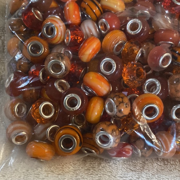 Orange/silver bead lot - Picture 4 of 6